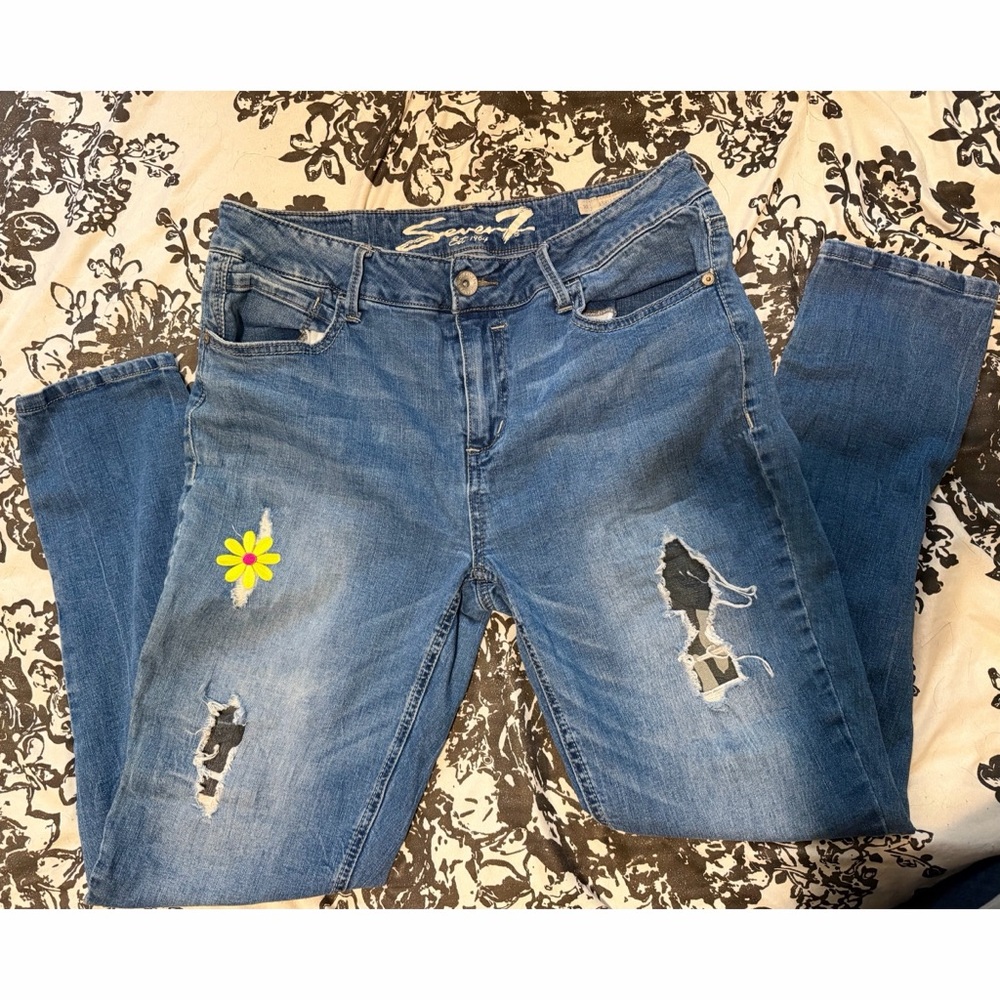 Seven7 Women's Blue Skinny Jeans with Yellow Flower Patch